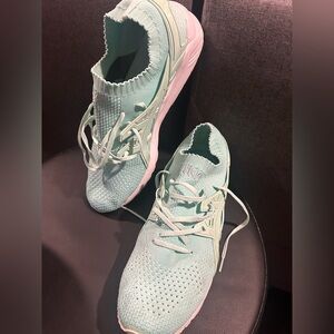 Light Mint Knit Women's Sneakers - Comfort Knit Upper